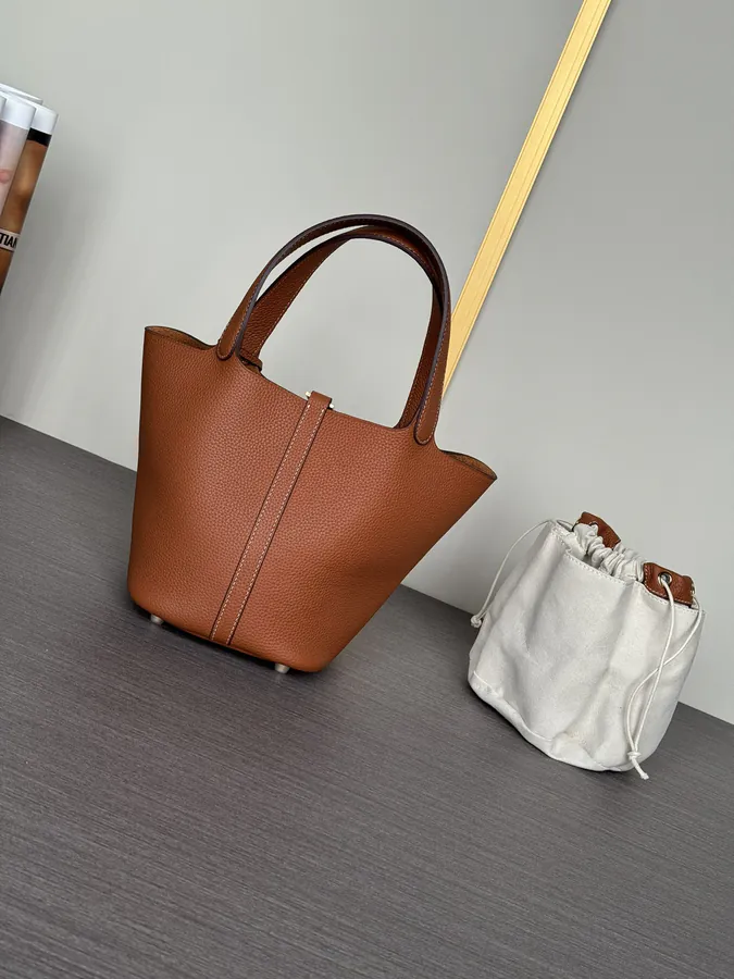 Hermès Picotin Lock Bucket Bag (Gold Brown)
