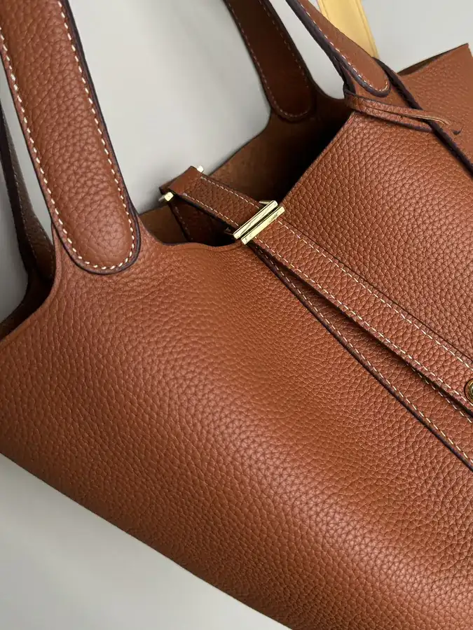 Hermès Picotin Lock Bucket Bag (Gold Brown)