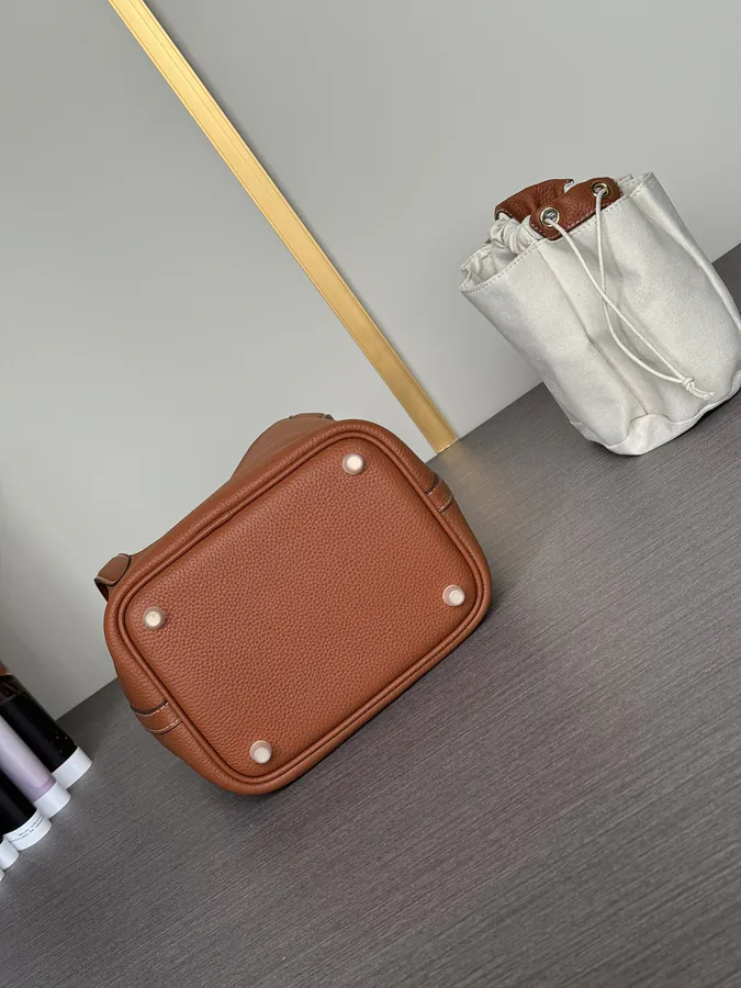 Hermès Picotin Lock Bucket Bag (Gold Brown)