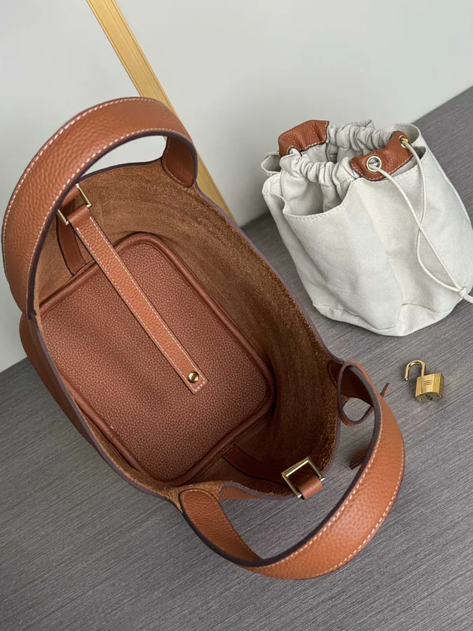 Hermès Picotin Lock Bucket Bag (Gold Brown)