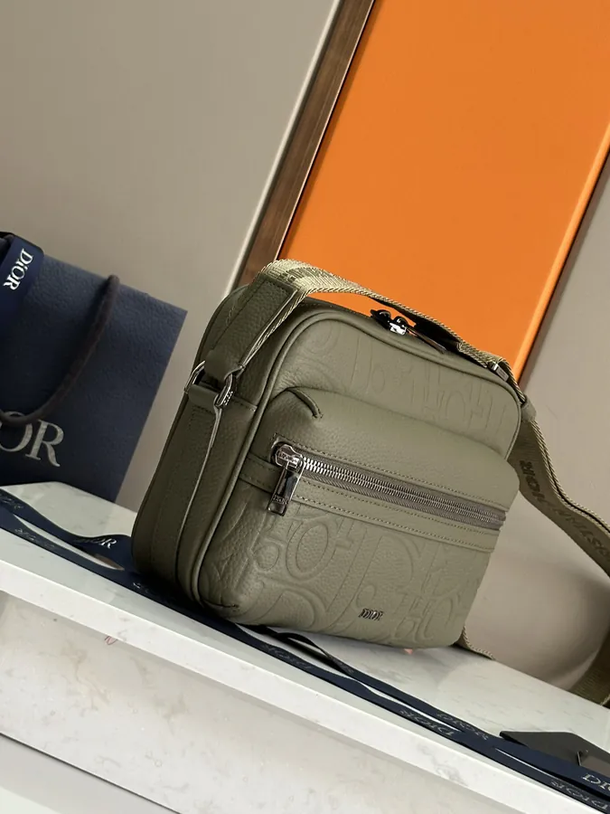 Rider 2.0 Zip Messenger Bag Autumn 2024 Men's Collection
