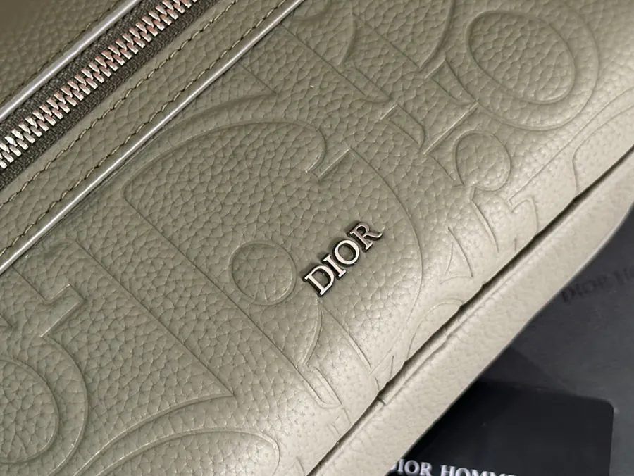 Rider 2.0 Zip Messenger Bag Autumn 2024 Men's Collection