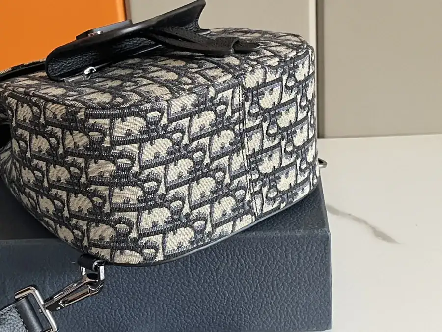 Dio Oblique Mini Bag Black Grained Calfskin
