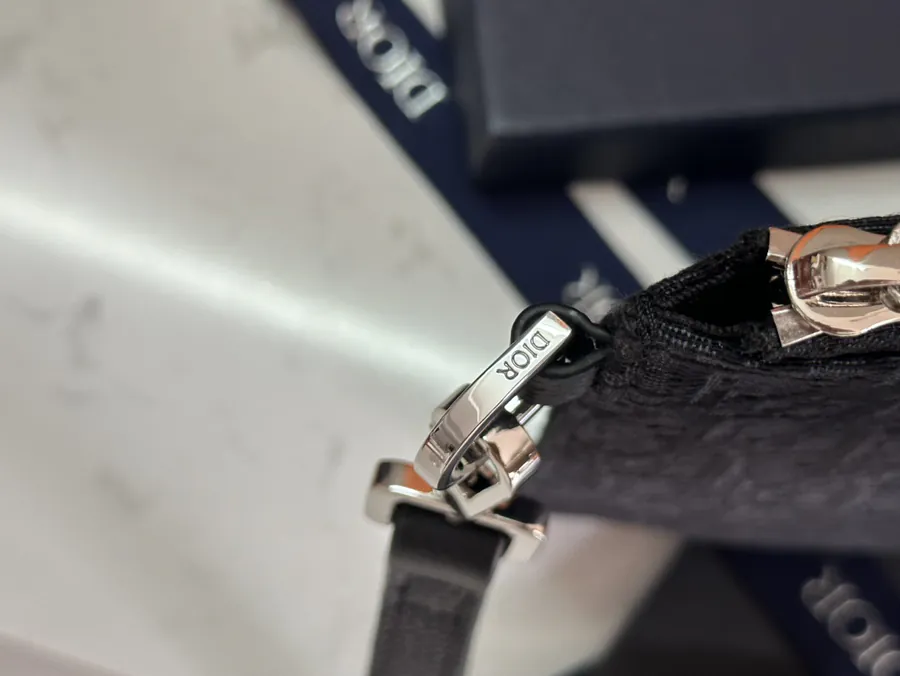 DIOR A5 Handbag Minimalist Design with Oblique Print and Grained Calfskin Details