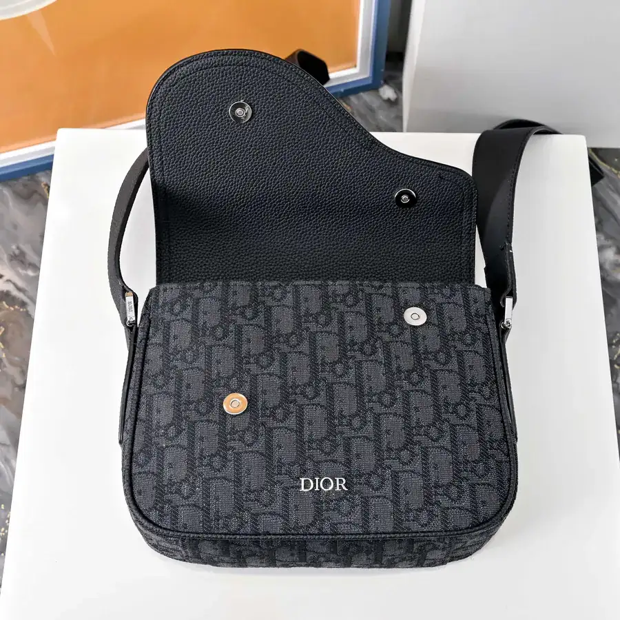 Di.or Mini Saddle Messenger Bag