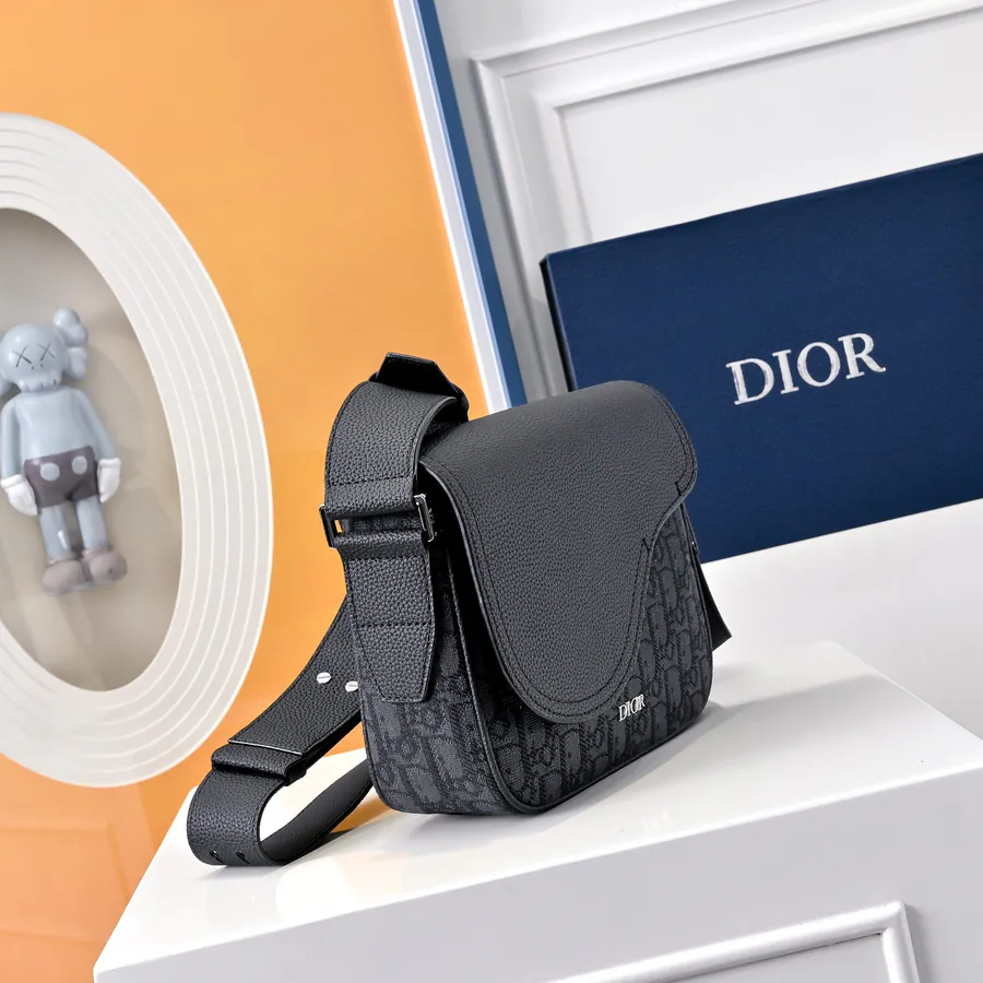 Di.or Mini Saddle Messenger Bag