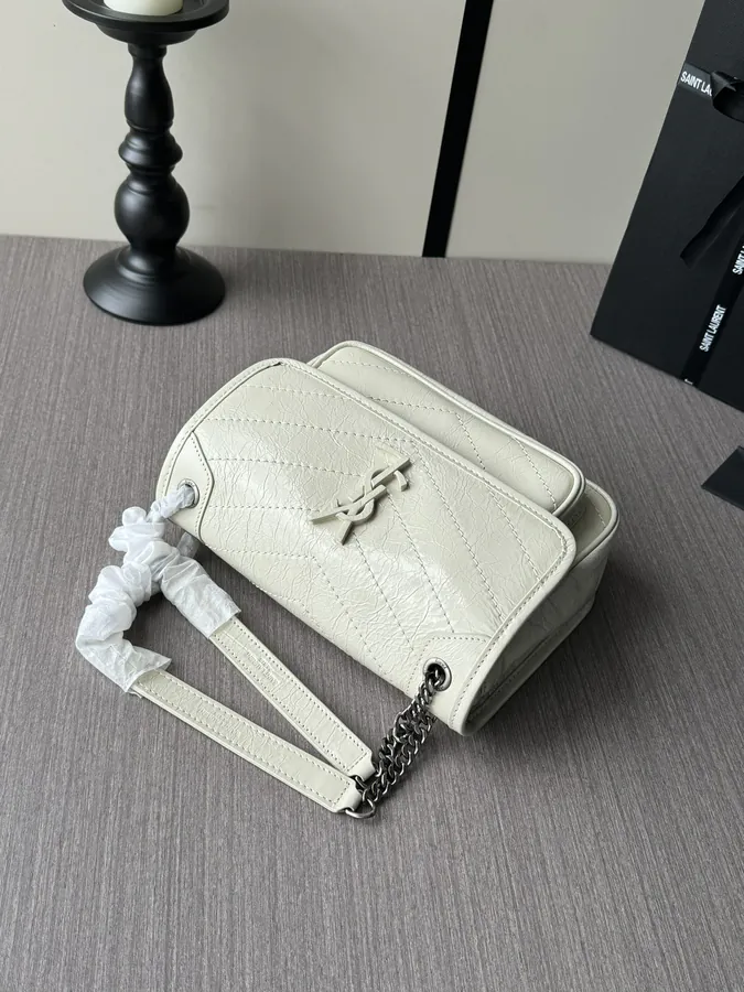 Saint Laurent Baby Size腋下包 White Grained Calfskin