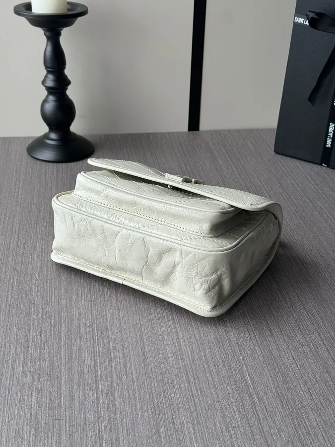Saint Laurent Baby Size腋下包 White Grained Calfskin