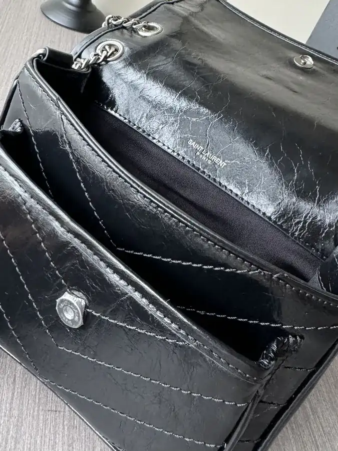 Saint Laurent Baby Size腋下包 Black Grained Silver