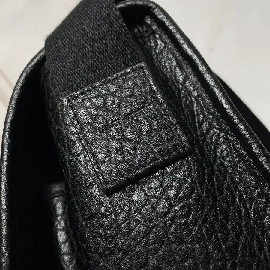 YSL Saint Laurent NIKI MESSENGER Black Grained Leather