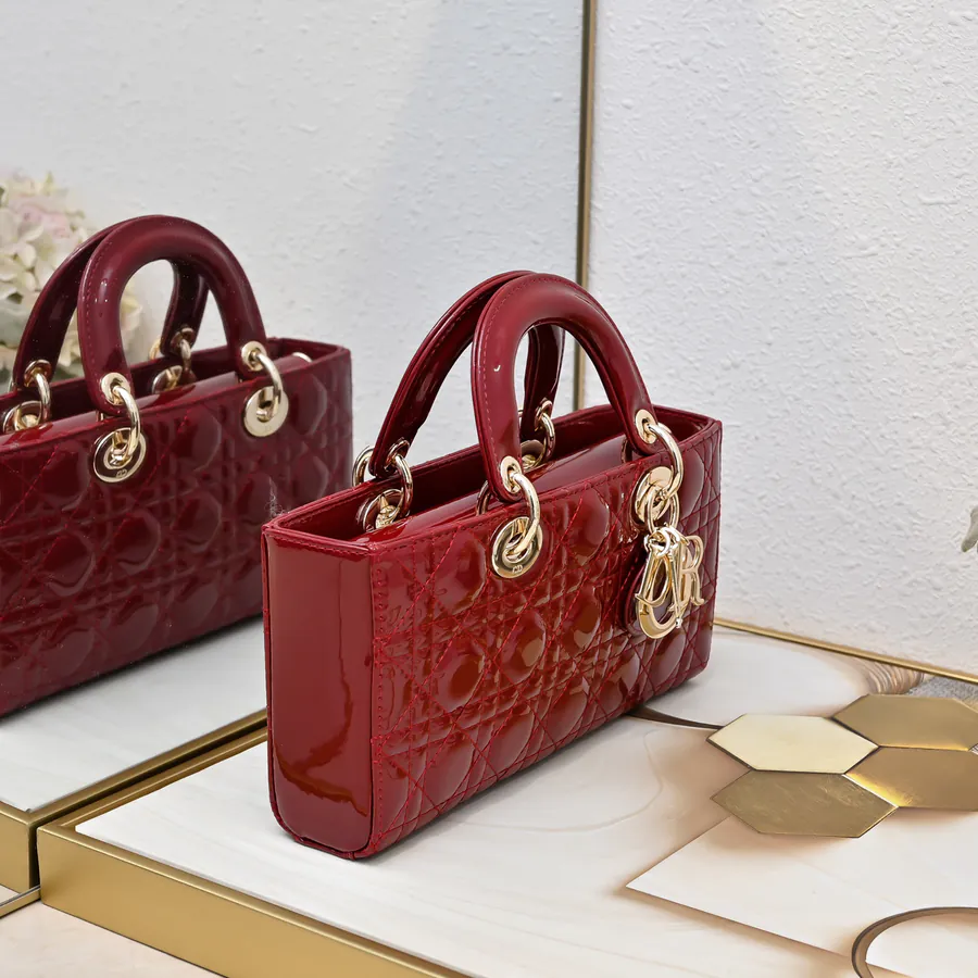 Crossbody Lady D−Joy Bag in Red