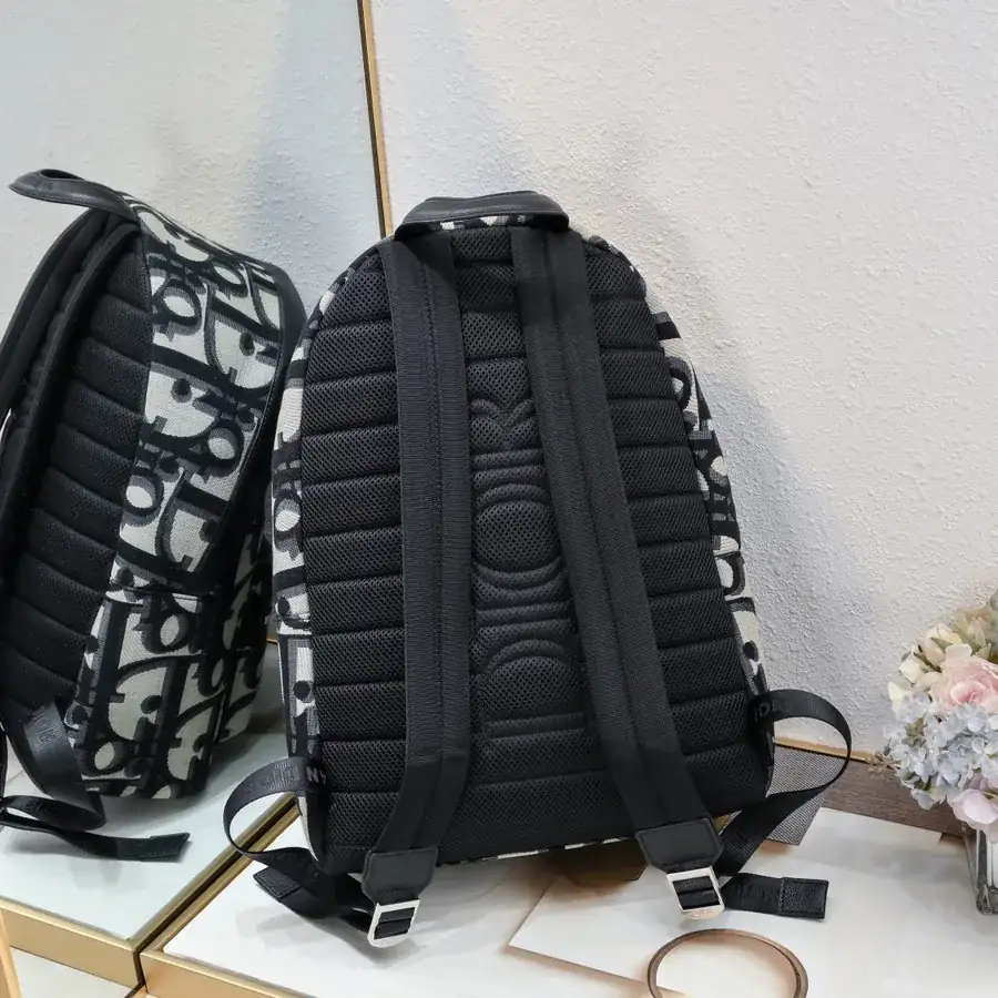 Dior Rider Backpack Classic College Style with Grained Calfskin Details