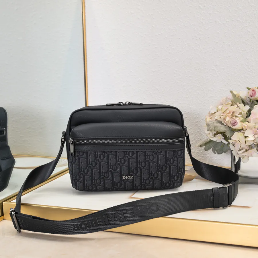 Rider 2.0 Zip Messenger Bag Large
