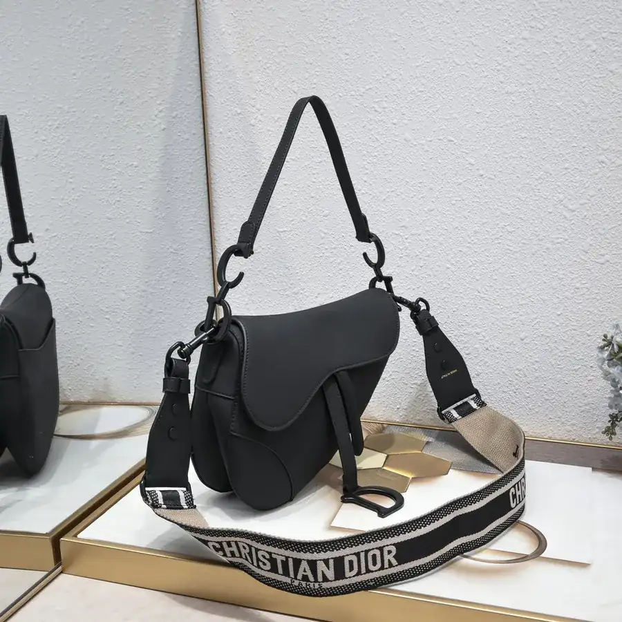 Saddle Grained Calfskin Large Bucket Bag