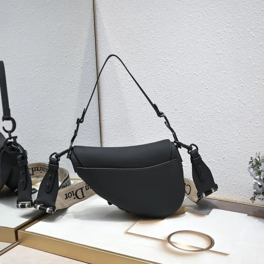 Saddle Grained Calfskin Large Bucket Bag