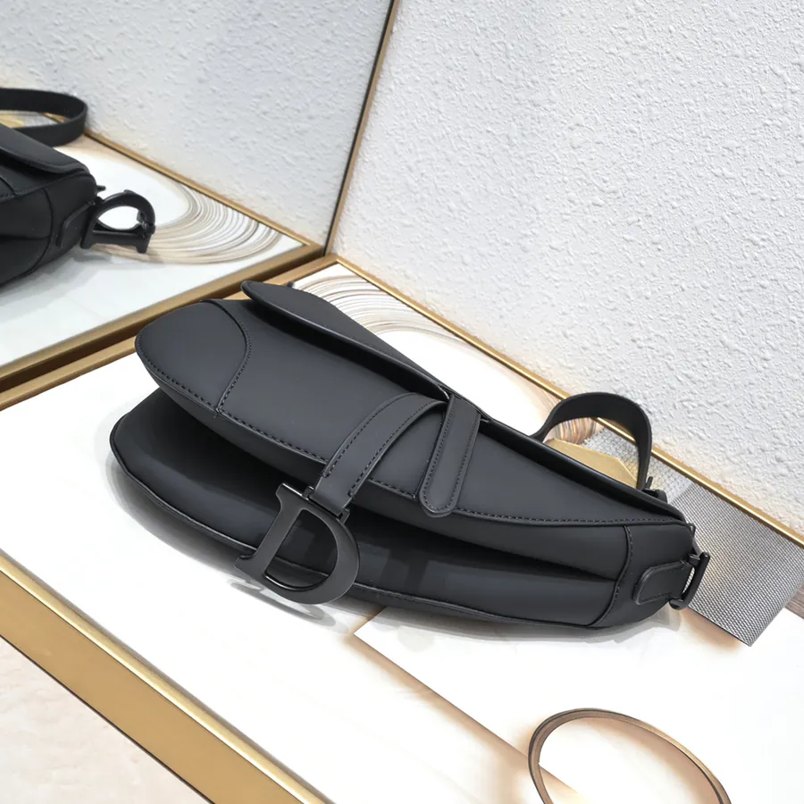 Saddle Grained Calfskin Large Bucket Bag