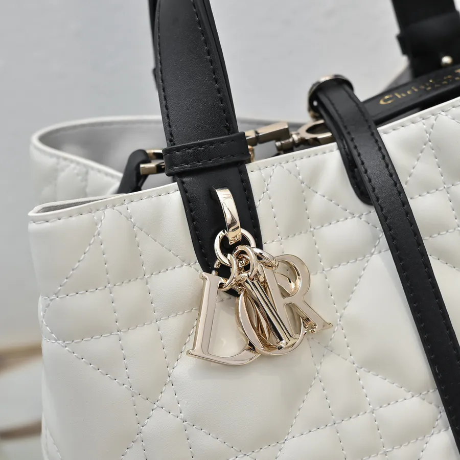 Toujours Travel Tote Medium Size