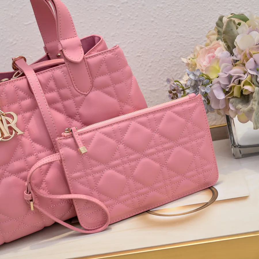 Toujours Travel Bag Medium Size