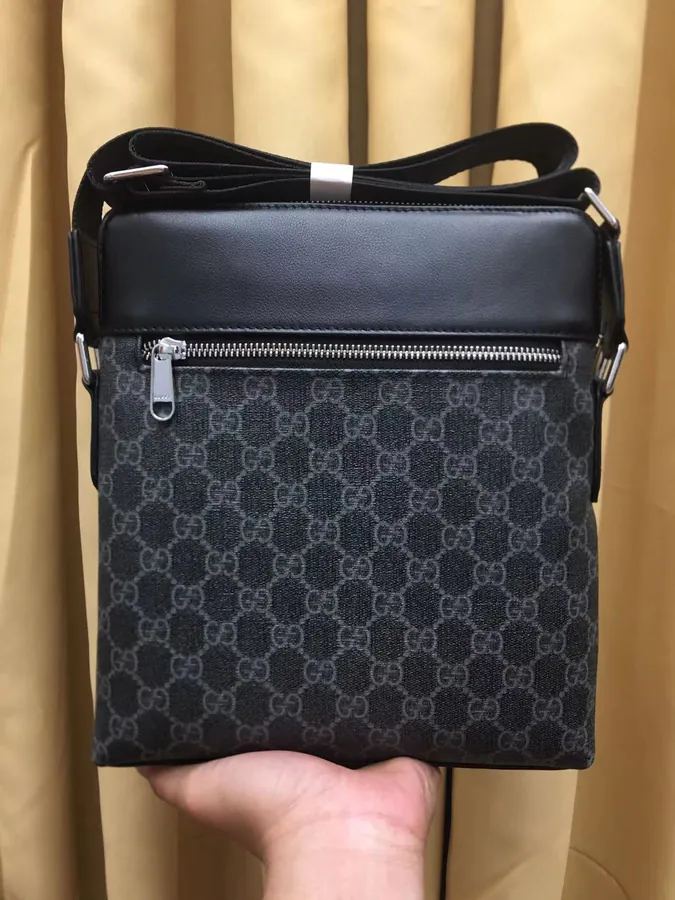 2021 Italy Crossbody Bag Exclusive Design, Premium Quality