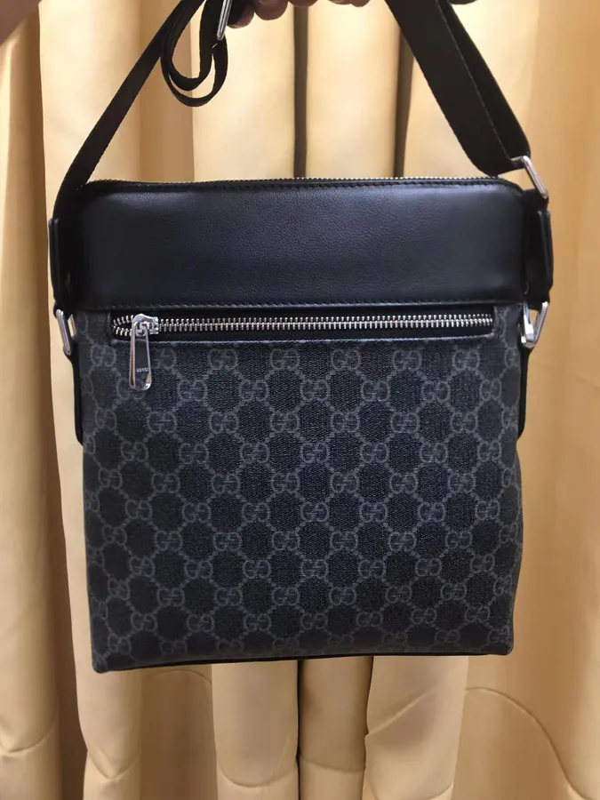 2021 Italy Crossbody Bag Exclusive Design, Premium Quality