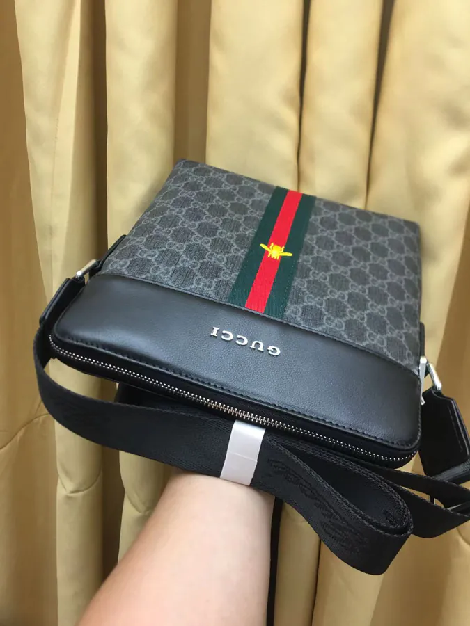 2021 Italy Crossbody Bag Exclusive Design, Premium Quality