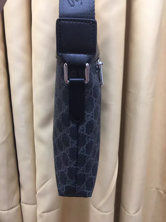 2021 Italy Crossbody Bag Exclusive Design, Premium Quality