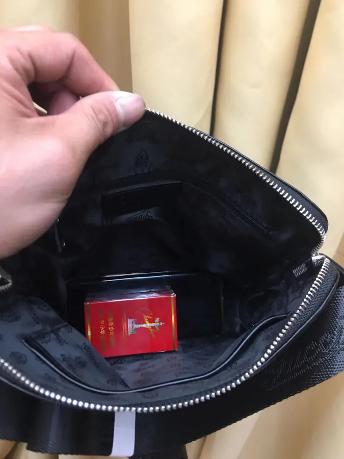 2021 Italy Crossbody Bag Exclusive Design, Premium Quality