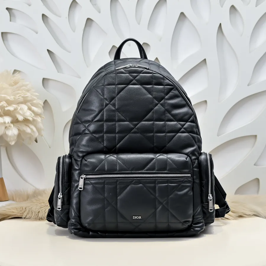 Dior New Shoulder Bag Modern Style and Haute Couture Fusion