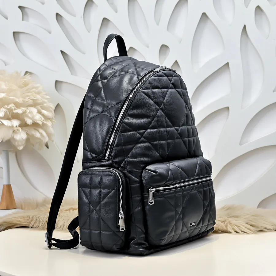 Dior New Shoulder Bag Modern Style and Haute Couture Fusion