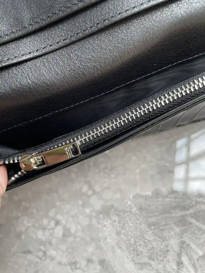 Dior Men's Bucket Bag with Blue Dior Oblique and Black Full Grain Calfskin