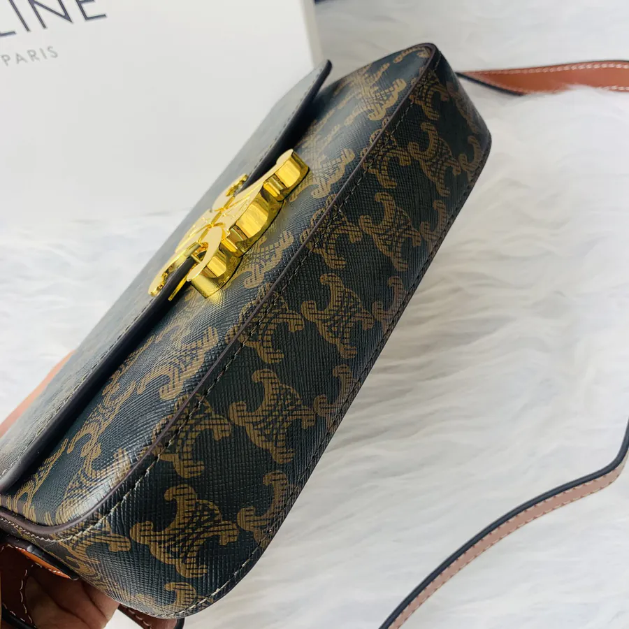 TrioMPHE Leather Shoulder Bag