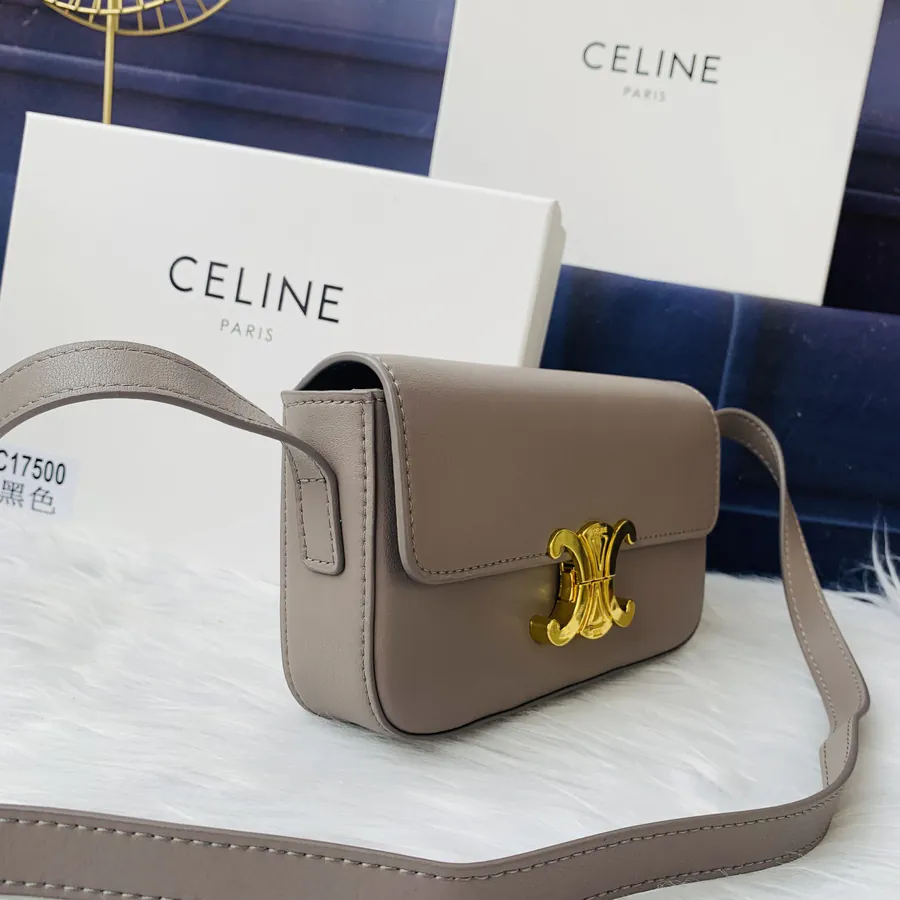 TRIOMPHE Leather Shoulder Bag
