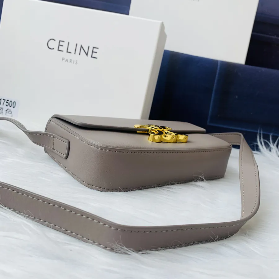 TRIOMPHE Leather Shoulder Bag