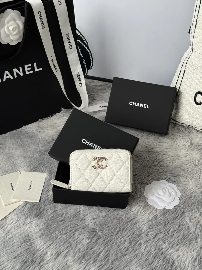 CHANEL 22k浮雕Logo大双C五金卡包