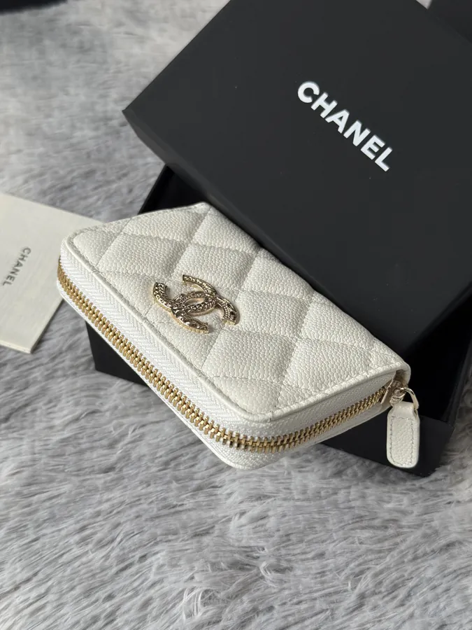 CHANEL 22k浮雕Logo大双C五金卡包