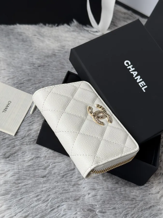 CHANEL 22k浮雕Logo大双C五金卡包