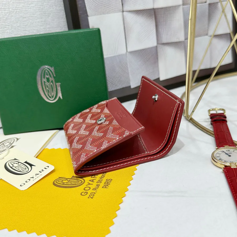 Goya Marigny Zero Wallet Perfect for Storing Coins and Cards