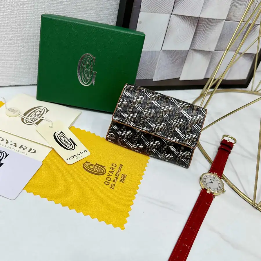 Goya Marigny Zero Wallet Perfect for Storing Coins and Cards