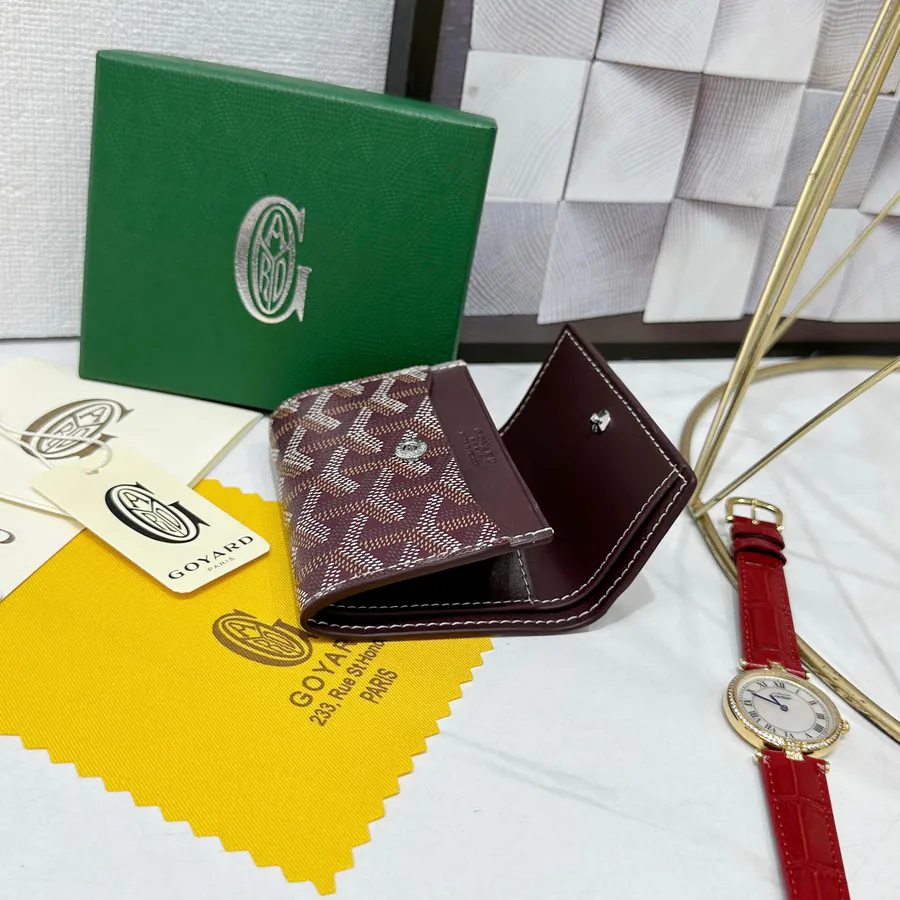 Goya Marigny Zero Wallet Perfect for Storing Coins and Cards