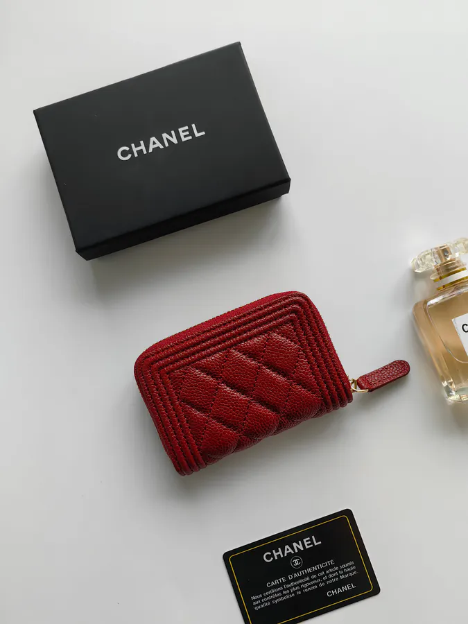 Chanel Card Case Premium Full Leather, Elegant Design