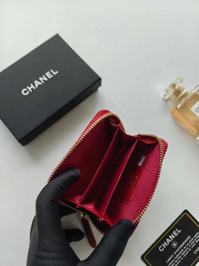 Chanel Card Case Premium Full Leather, Elegant Design