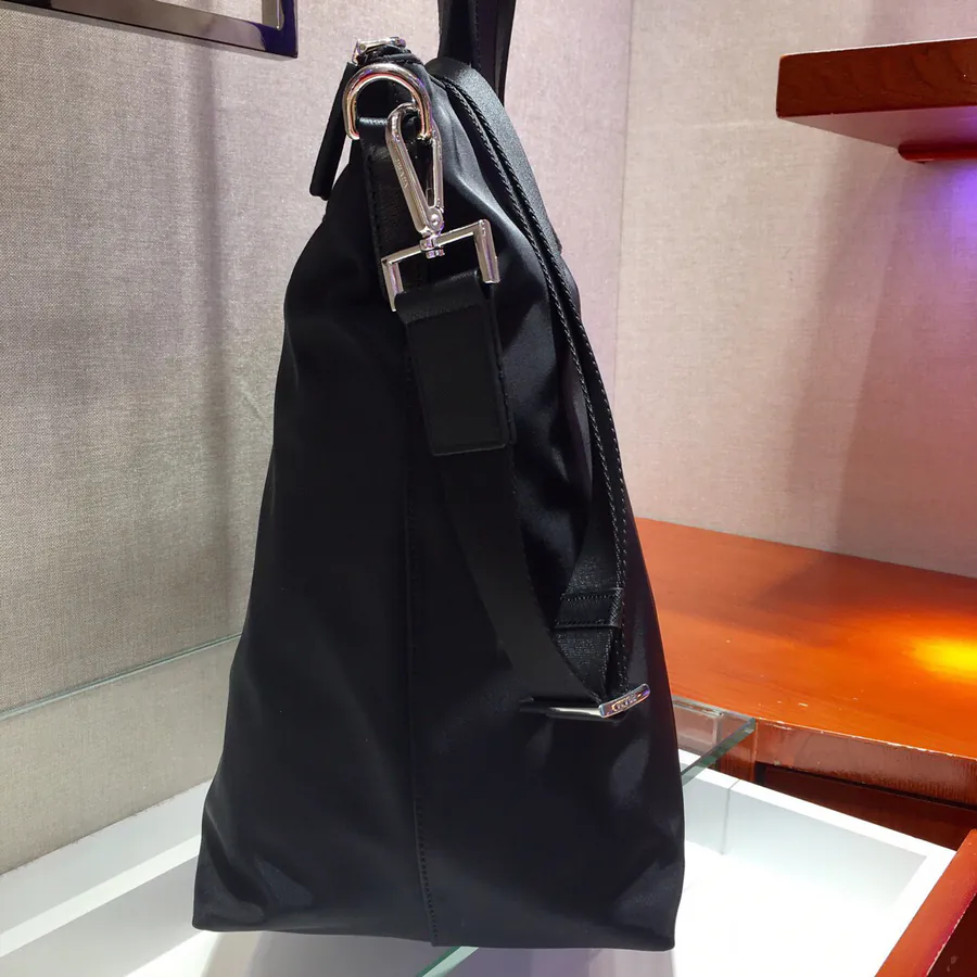P Family New Style Bucket Bag with Grained Calfskin and Silver Hardware