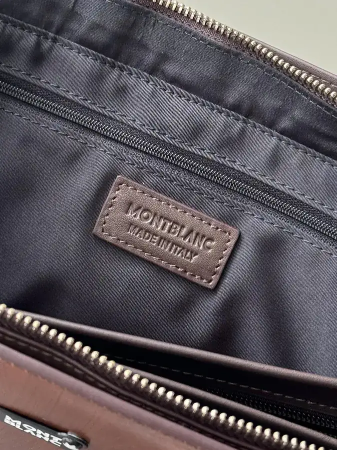 Montblanc 8472 1 Executive Briefcase Premium Leather, Stylish Design