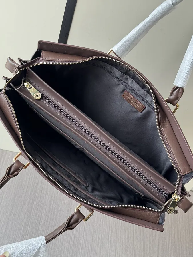 Montblanc 8472 1 Executive Briefcase Premium Leather, Stylish Design