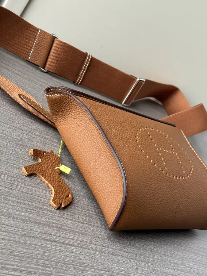Hac a Dos Togo Leather Crossbody Bag