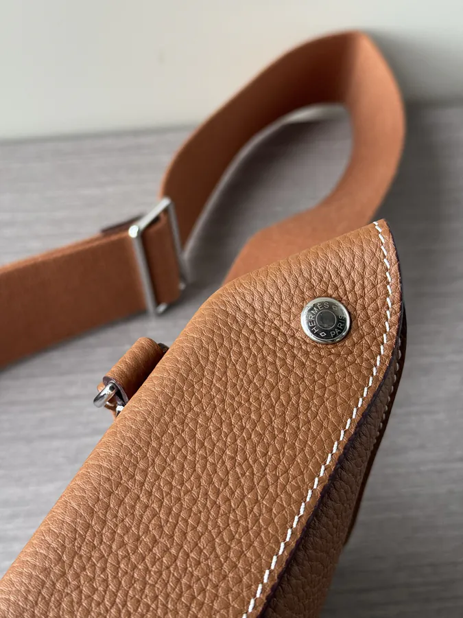 Hac a Dos Togo Leather Crossbody Bag
