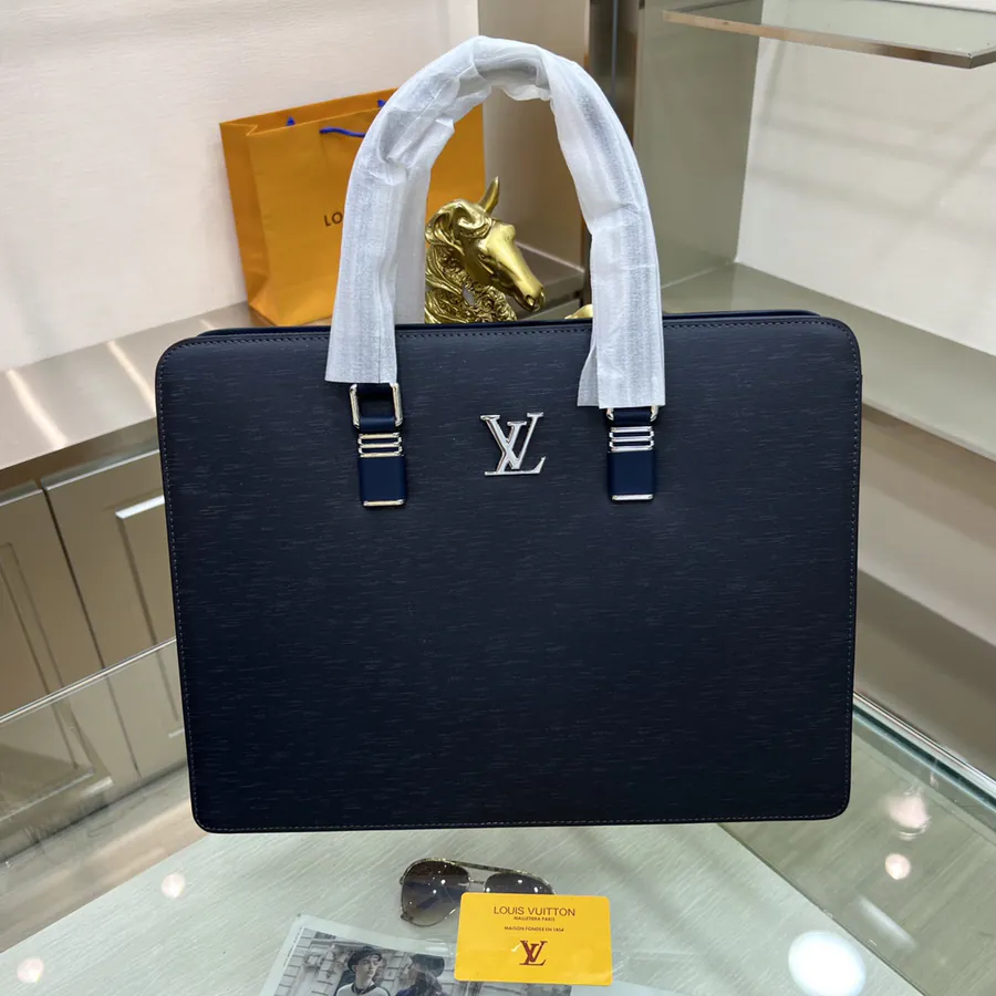 LOUIS VUITTON New Briefcase Classic Design, Premium Quality