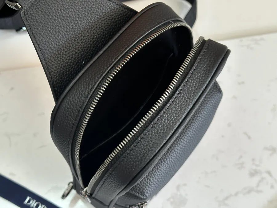 Rider 2.0 Crossbody Bag Modern & Practical