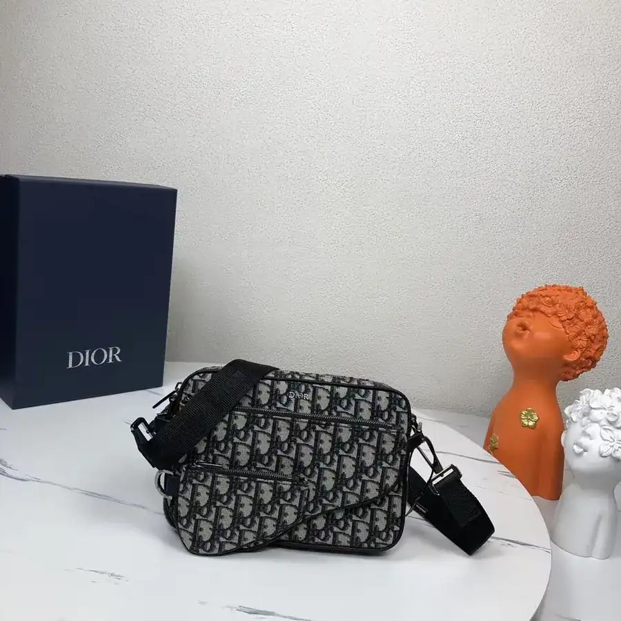 SADDLE Triple Compartment Bag Grained Calfskin and Black Oblique Pattern