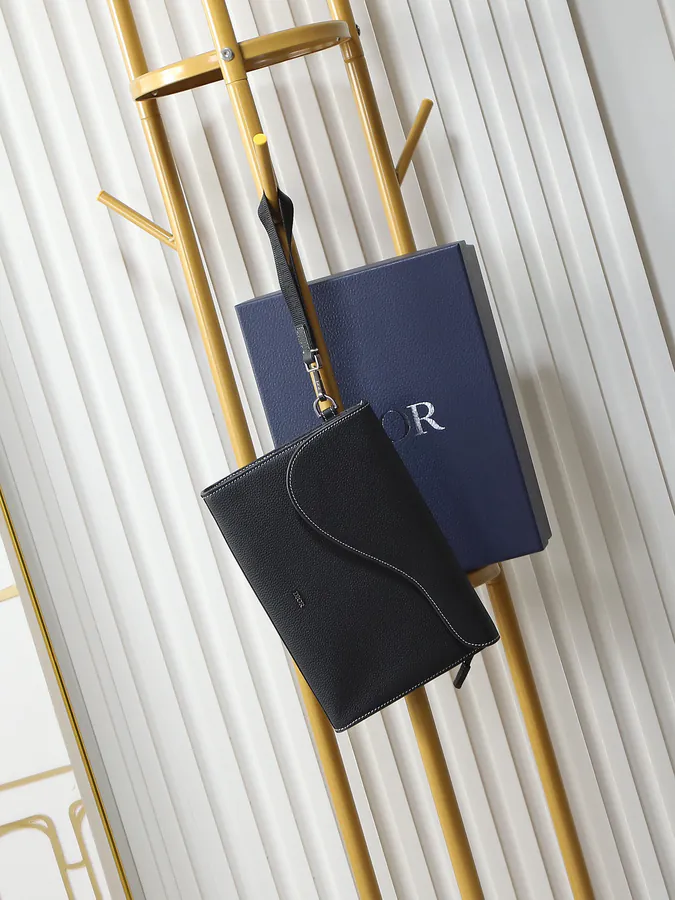 Saddle A5 Triangular Handbag